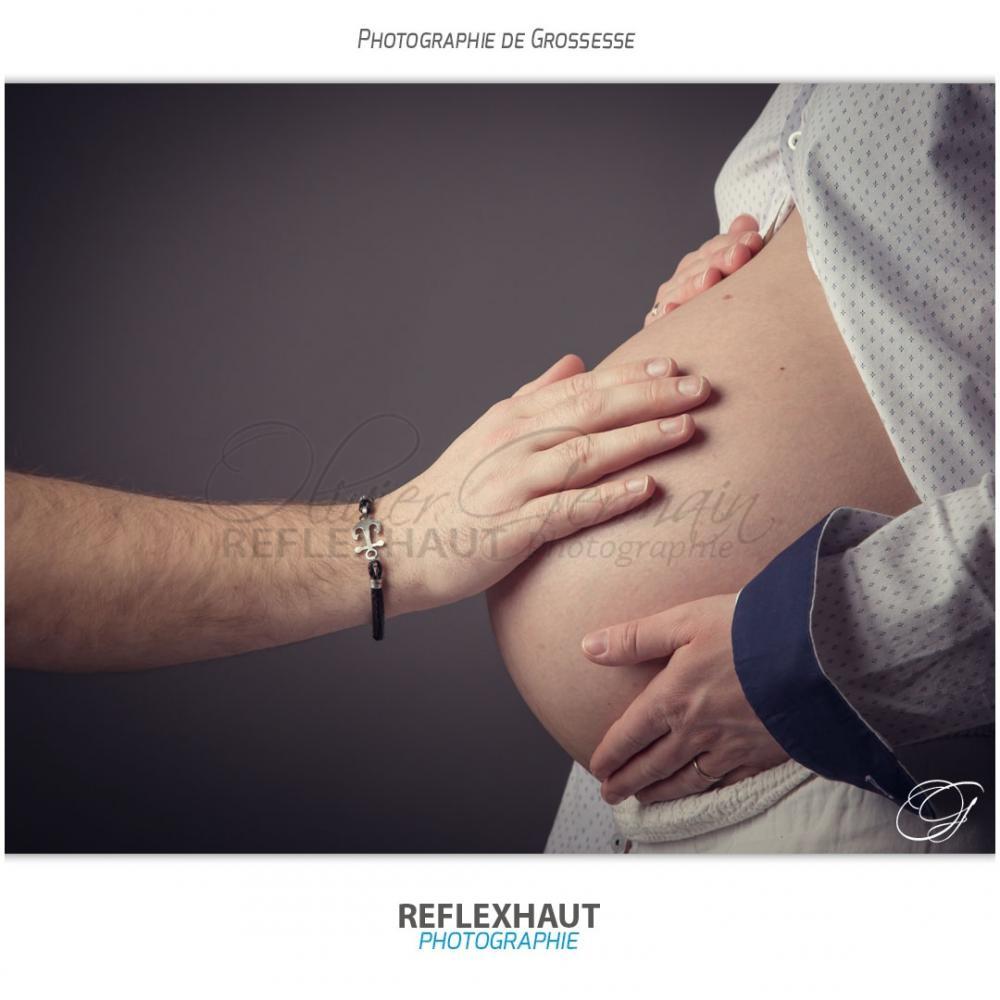 Photographie de Grossesse en Couple qu Studio Photo