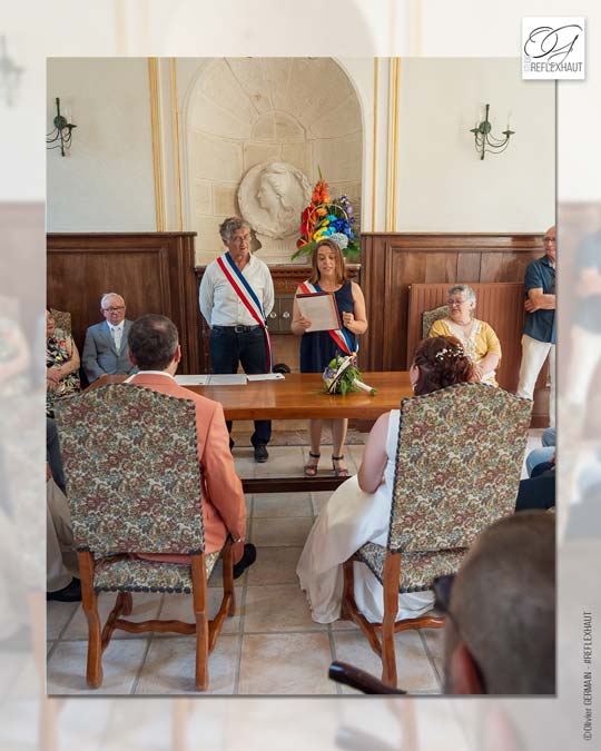 Les moments solennels - Mariage Mairie - Reportage 79